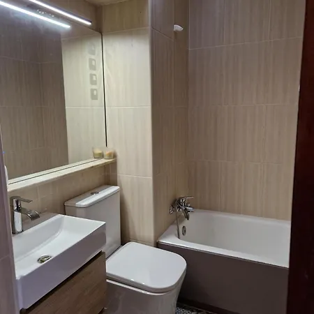 200 M2 5 Chambres, Piscine, Vue Sur Holiday home
